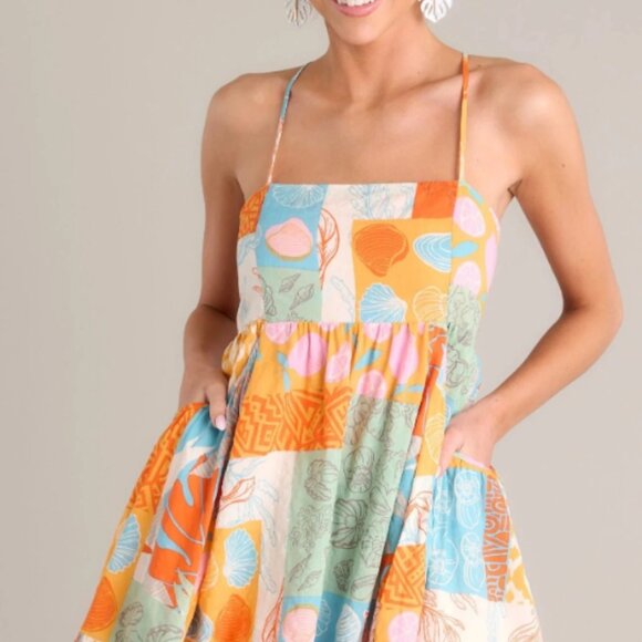 Spaghetti Strap Seashell Pattern Tie Back Summer Mini Dress - Picture 8 of 8